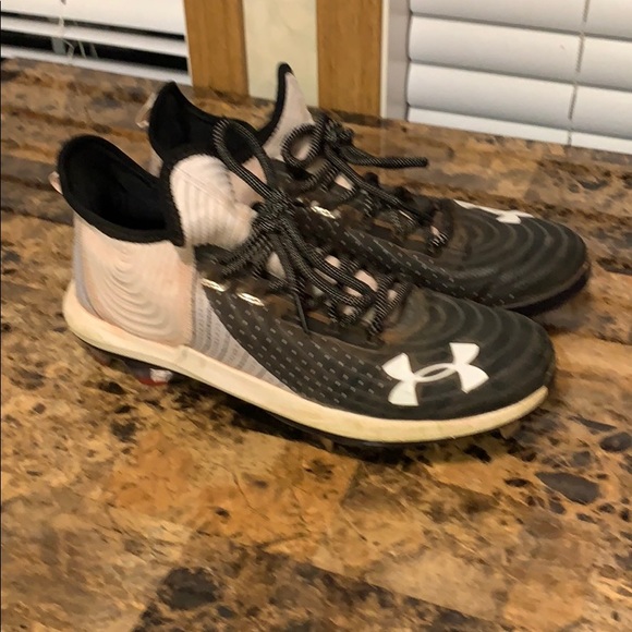 Cleats - Picture 1 of 3